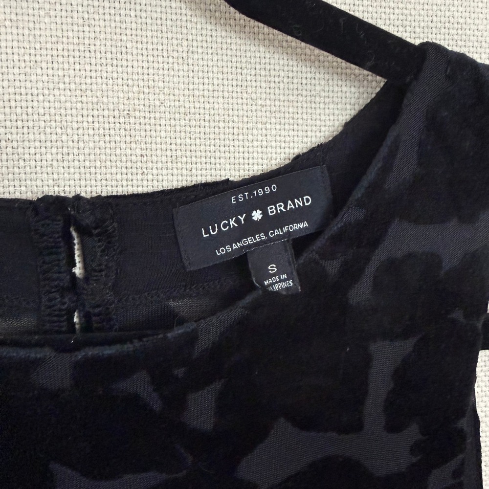 Lucky Brand Womens Black Burnout Velvet Floral Peplum Button Back Tank Top Small - Picture 2 of 6